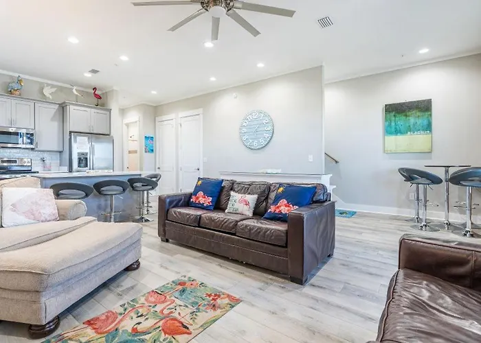 Fancy Flamingo By Youngs Suncoast Holiday home