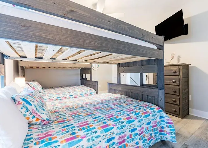 Holiday home Fancy Flamingo By Youngs Suncoast