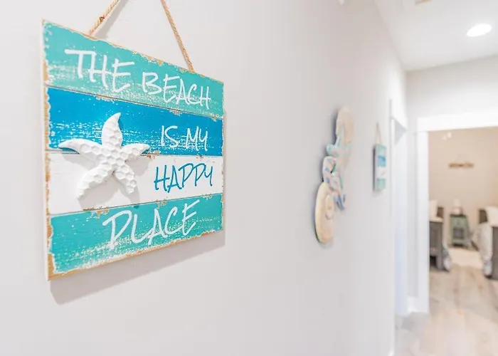 Fancy Flamingo By Youngs Suncoast Holiday home *